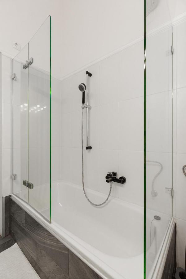 Standard Apartment By Hi5-Relax With Style Studio Будапеща Екстериор снимка
